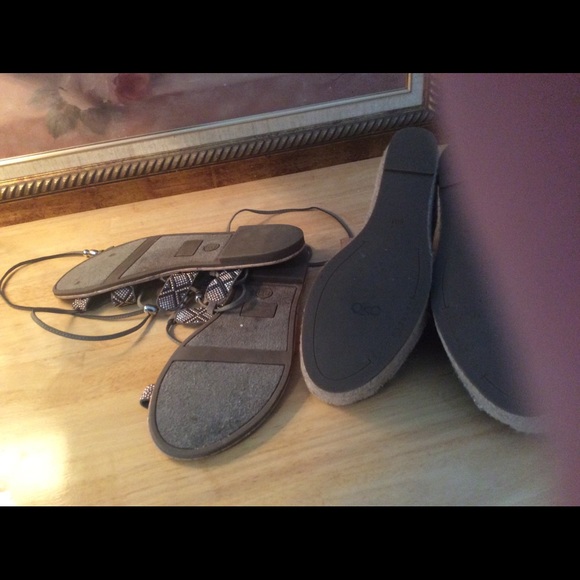 sandals - Picture 4 of 5